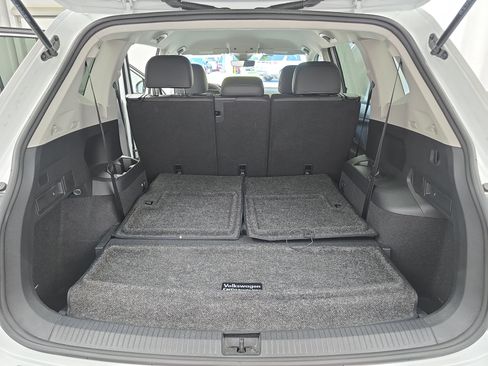Used 2023 Volkswagen Tiguan SE FWD image 13