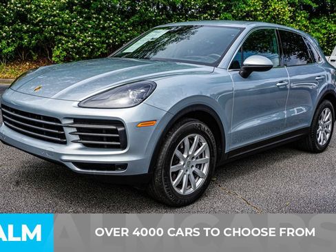 Used 2023 Porsche Cayenne AWD/4WD image 2