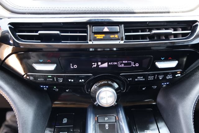 Used 2022 Acura MDX w/ Advance Package AWD/4WD image 22