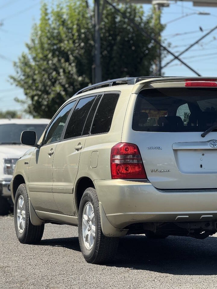Used 2001 Toyota Highlander 4WD V6 w/ Limited Pkg image 8
