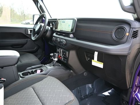 New 2026 Jeep Gladiator Mojave image 21