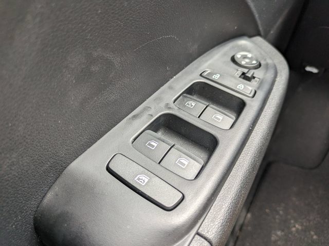 Used 2026 Hyundai Venue SEL FWD image 21