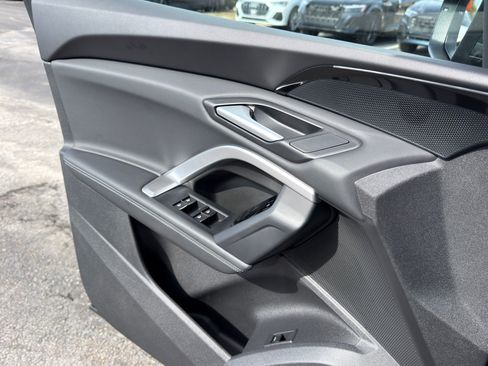 Certified 2025 Audi Q5 Premium w/ Convenience Package image 16