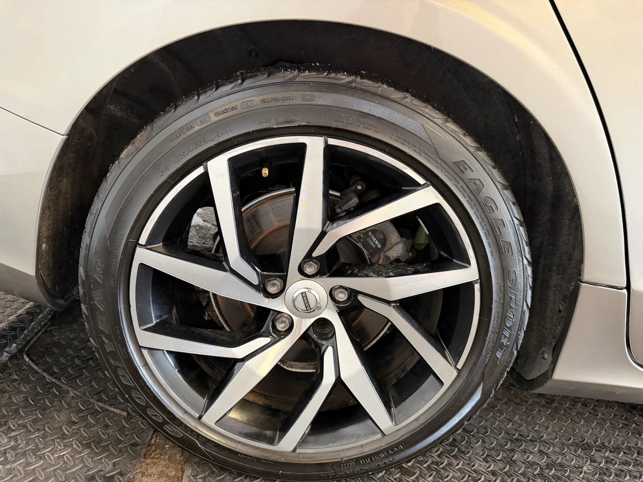 Used 2019 Volvo S60 T5 Momentum w/ Premium Package FWD image 40