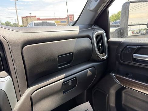 Used 2023 Chevrolet Silverado 2500 LT w/ Convenience Package AWD/4WD image 24