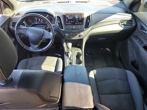 Certified 2022 Chevrolet Equinox RS w/ Infotainment Package image 15
