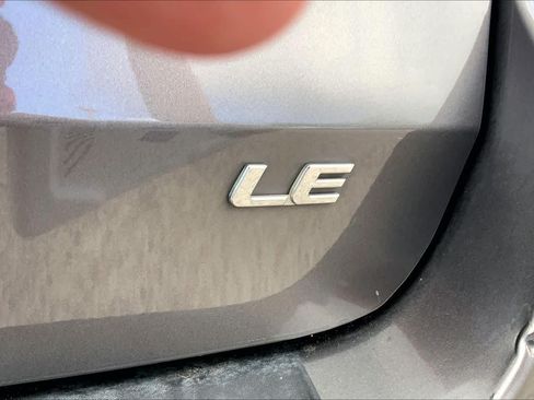 Used 2018 Toyota Sienna LE FWD image 10