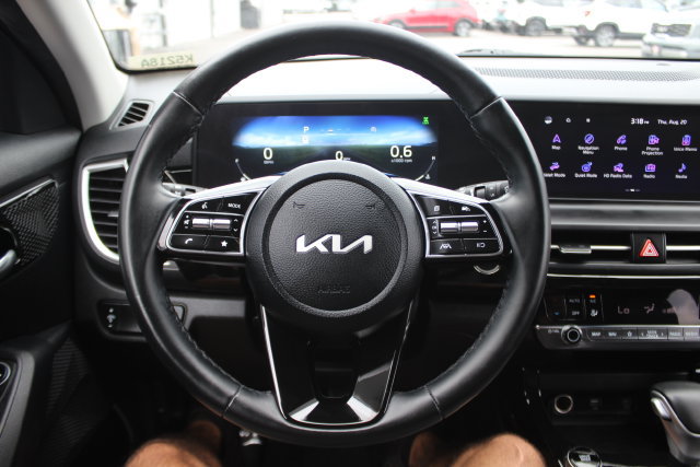 Used 2024 Kia Seltos S AWD/4WD image 14