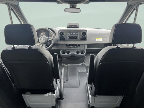 Certified 2025 Mercedes-Benz Sprinter 2500 image 14