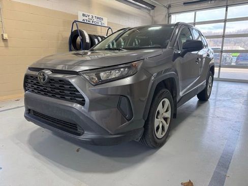Used 2021 Toyota RAV4 LE image 2
