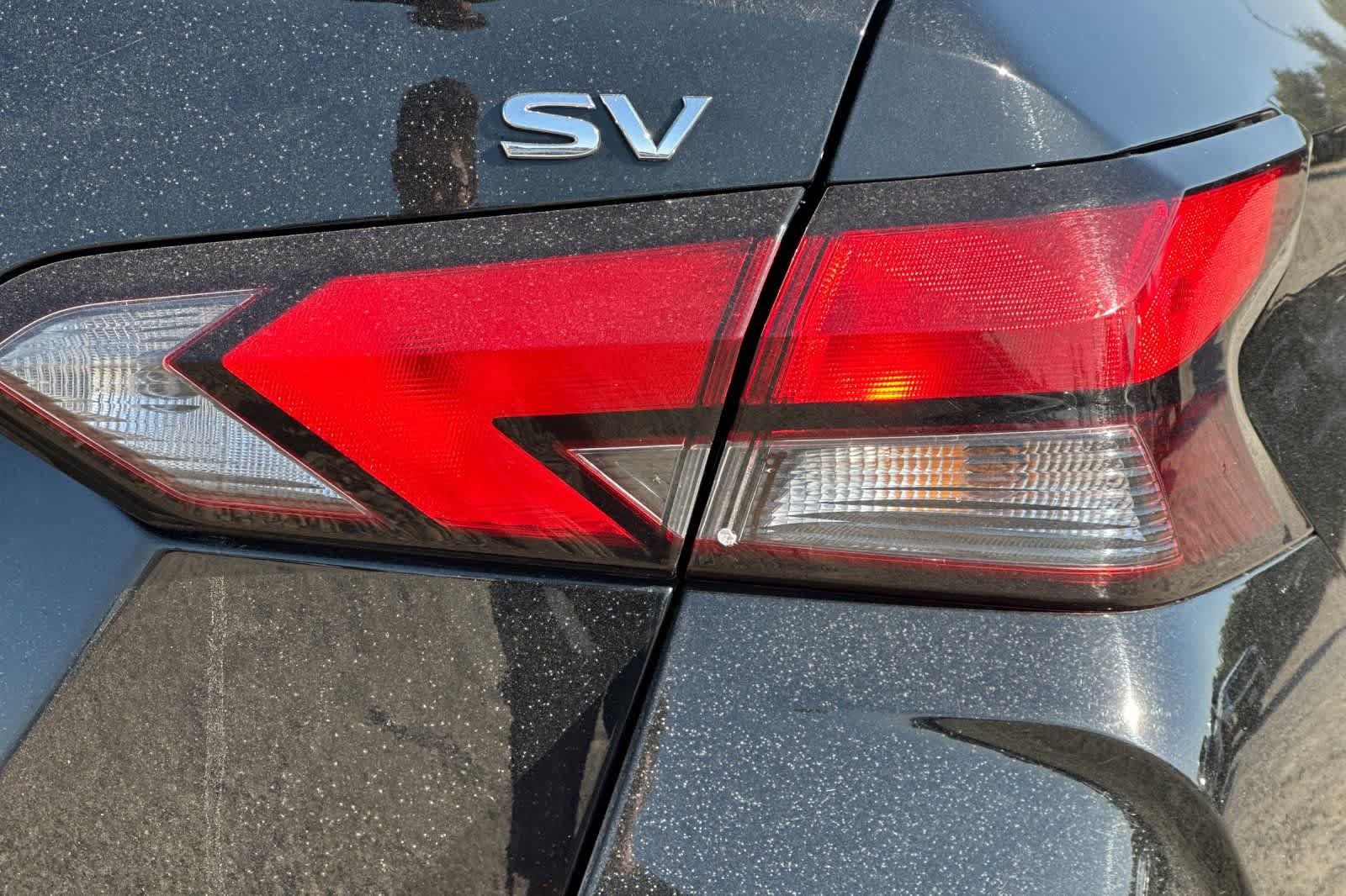 Used 2023 Nissan Versa SV FWD image 31