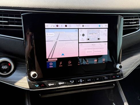 Used 2024 Jeep Wagoneer Series III image 11