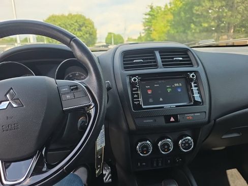Used 2018 Mitsubishi Outlander Sport AWD image 17