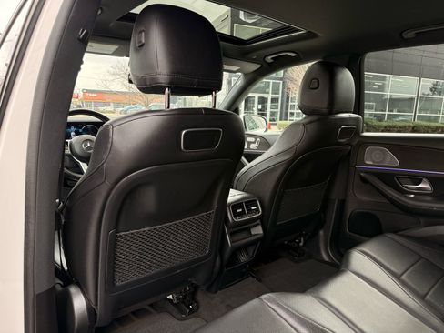 Used 2020 Mercedes-Benz GLE 350 4MATIC w/ Premium Package image 37