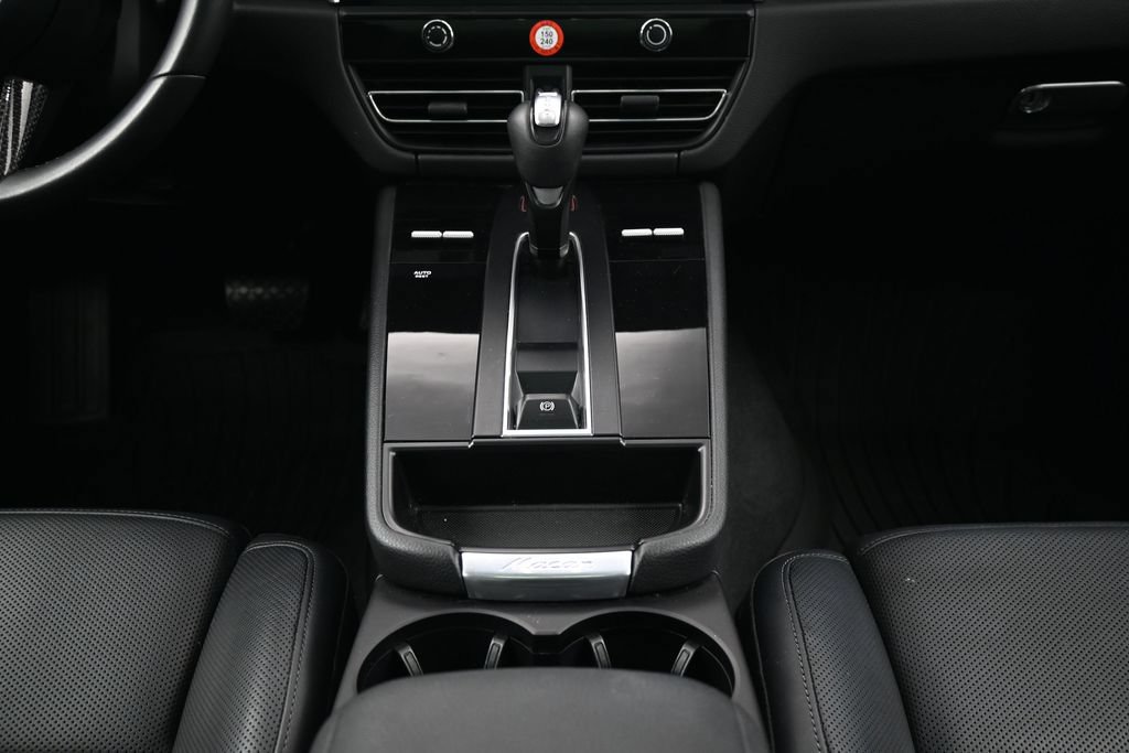 Certified 2023 Porsche Macan S AWD/4WD image 10