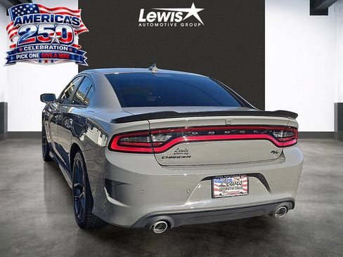 Used 2023 Dodge Charger R/T w/ Plus Group RWD image 3