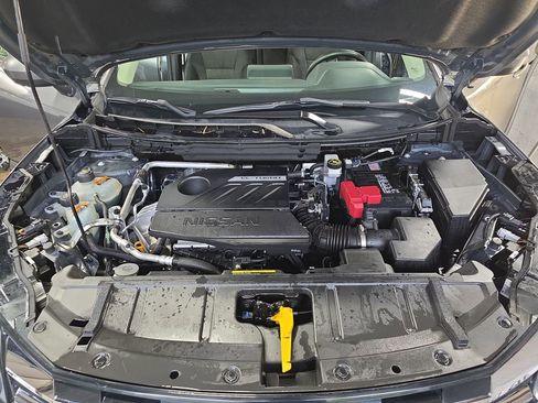 Used 2024 Nissan Rogue SV AWD/4WD image 29