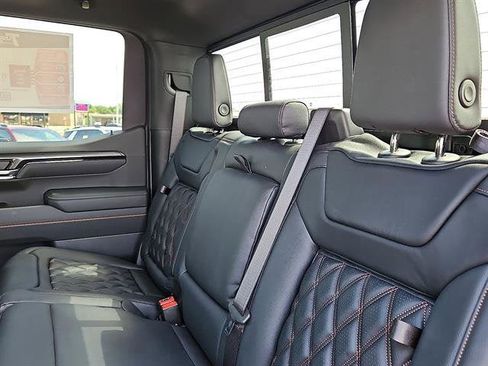 New 2025 GMC Sierra 1500 AT4 w/ AT4 Premium Package image 28