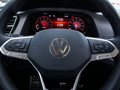 New 2026 Volkswagen Atlas Peak Edition AWD/4WD image 16