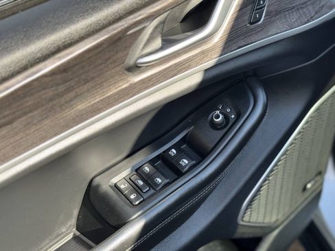 Used 2022 Jeep Grand Cherokee Limited RWD image 17