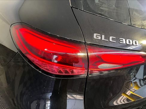 New 2026 Mercedes-Benz GLC 300 4MATIC image 5