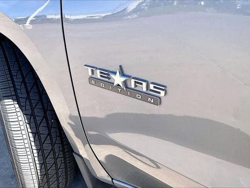 Used 2022 Chevrolet Silverado 1500 LT image 31