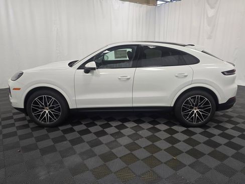New 2026 Porsche Cayenne Coupe image 2