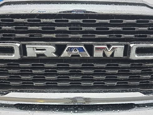 Used 2024 RAM 2500 Big Horn image 34