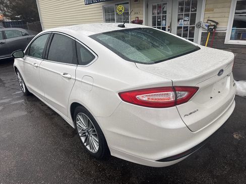 Used 2013 Ford Fusion SE image 12