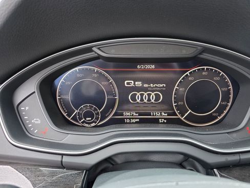 Used 2020 Audi Q5 e Premium Plus w/ Premium Plus Package AWD/4WD image 17
