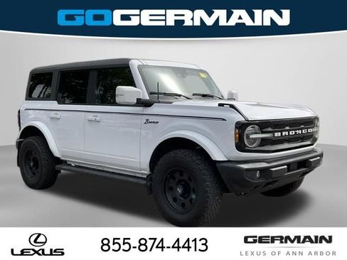 Used 2024 Ford Bronco Outer Banks AWD/4WD image 10