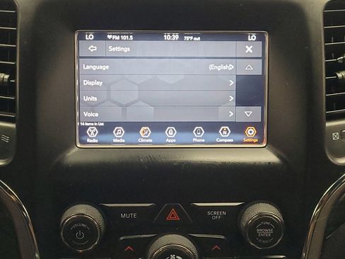 Used 2019 Jeep Grand Cherokee Laredo RWD image 25