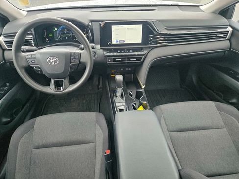 Certified 2025 Toyota Camry LE AWD/4WD image 11