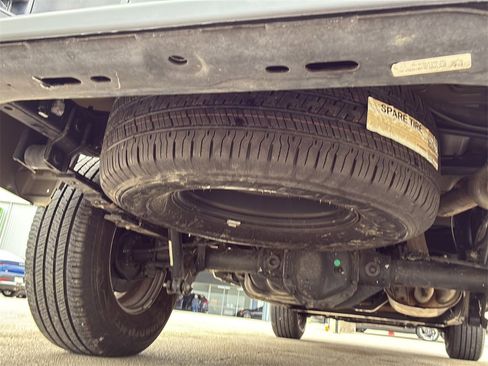 Used 2024 Nissan Frontier S w/ S Utility Package image 35