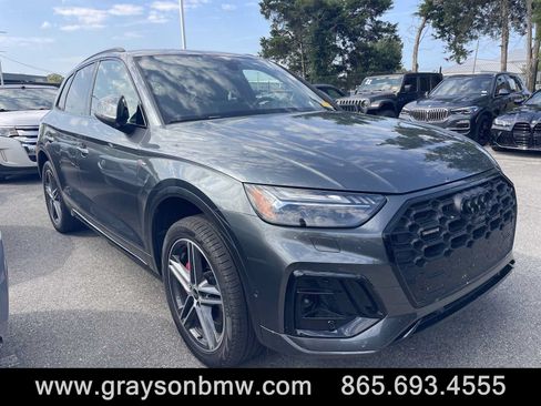 Used 2024 Audi Q5 e Prestige w/ Prestige Package AWD/4WD image 1