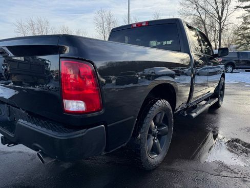 Used 2017 RAM 1500 Express w/ Black Ram 1500 Express Group image 11