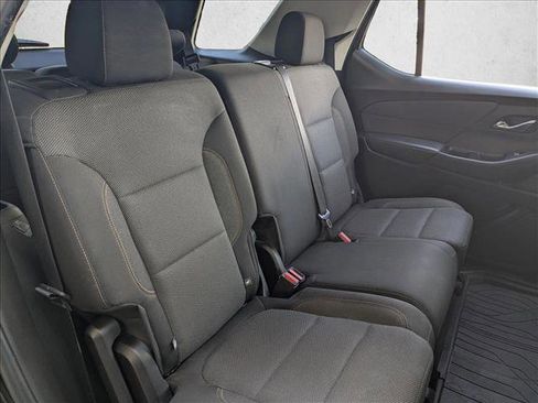 Used 2020 Chevrolet Traverse LT FWD image 21