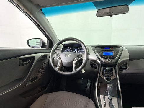 Used 2013 Hyundai Elantra GLS w/ Preferred Pkg image 24