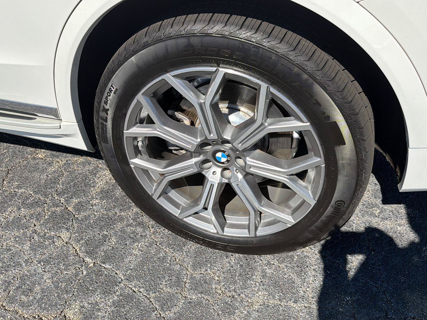 Used 2024 BMW X7 xDrive40i w/ Premium Package AWD/4WD image 42