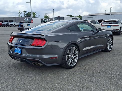 Used 2018 Ford Mustang GT Premium RWD image 6