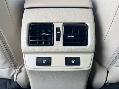 Used 2017 Subaru Outback 2.5i Limited image 34