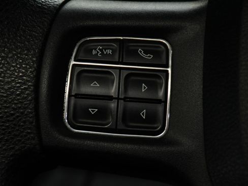 Used 2013 RAM 1500 Express RWD image 20