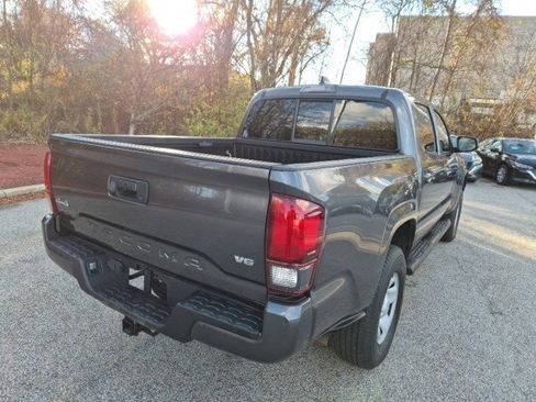 Used 2022 Toyota Tacoma SR image 11