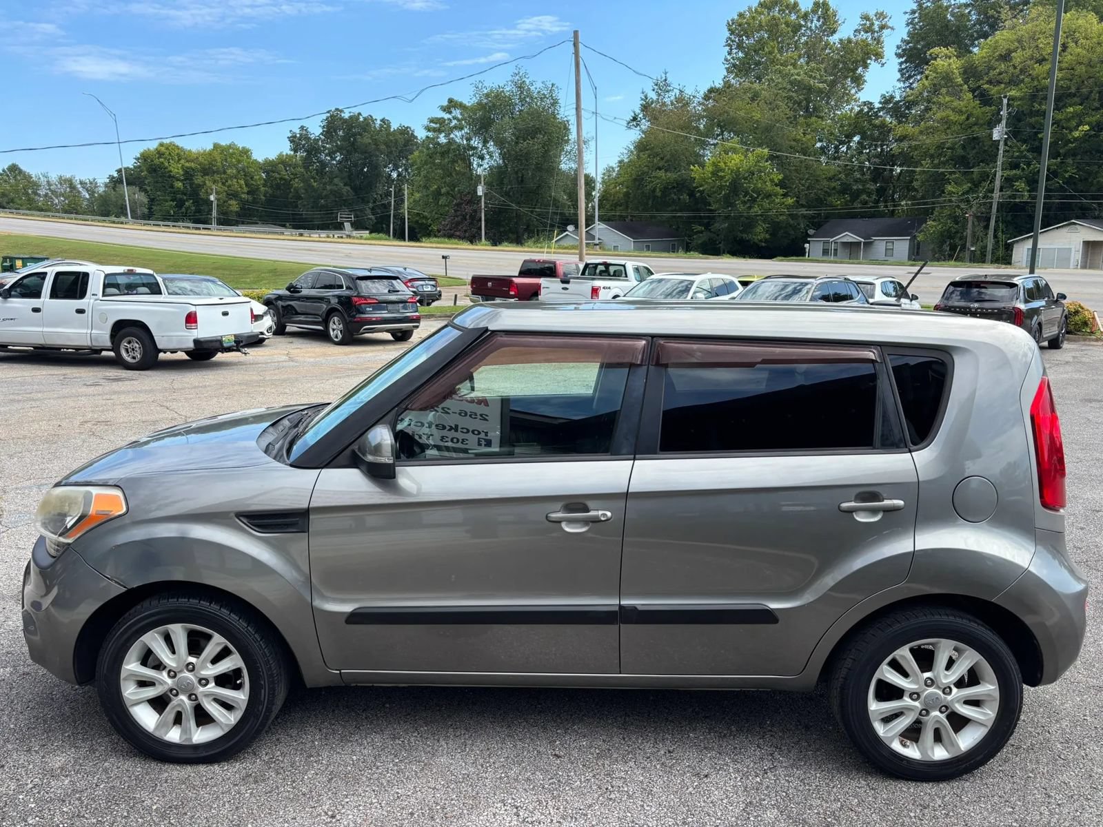Used 2012 Kia Soul + FWD image 6