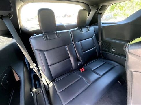 Used 2025 Ford Explorer ST-Line w/ ST-Line Street Pack AWD/4WD image 28