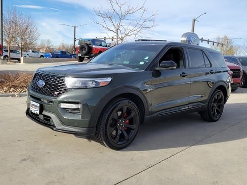 Used 2022 Ford Explorer ST w/ Equipment Group 401A image 4