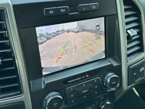 Used 2021 Ford F250 Lariat w/ Lariat Value Package AWD/4WD image 11