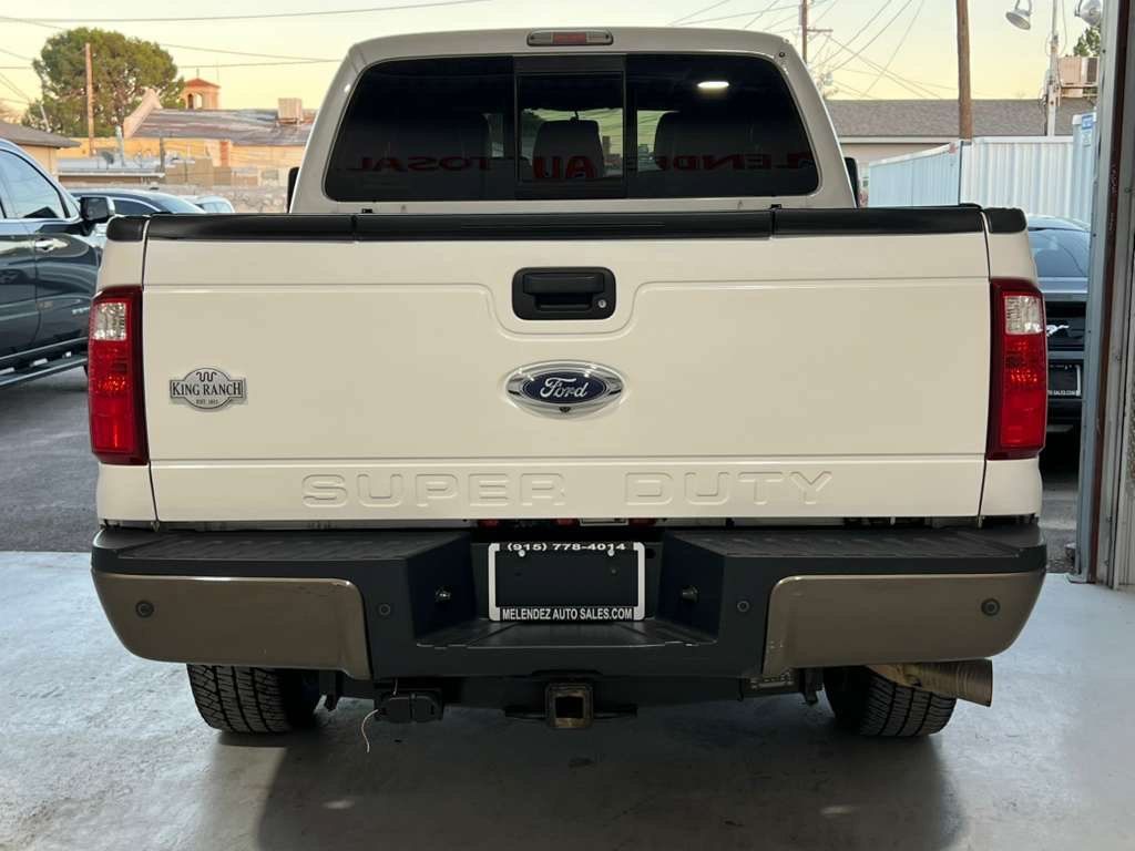 Used 2016 Ford F250 King Ranch w/ FX4 Off-Road Package AWD/4WD image 4