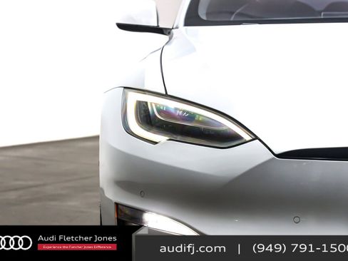 Used 2022 Tesla Model S Plaid image 14