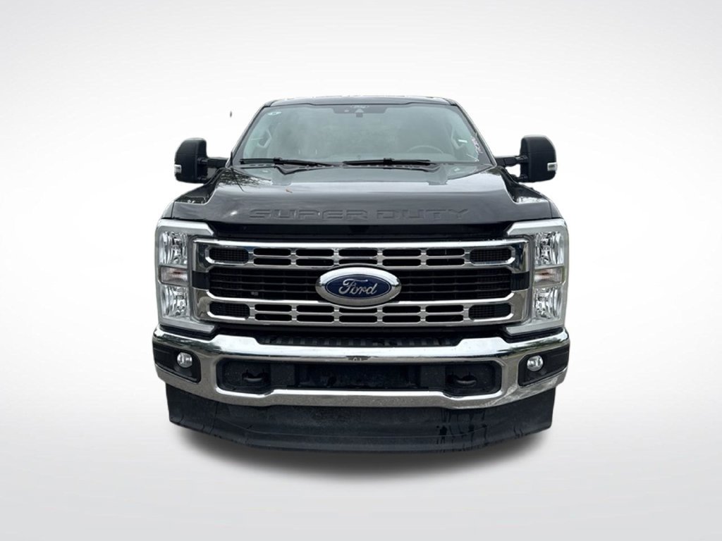 Used 2026 Ford F250 XLT AWD/4WD image 3